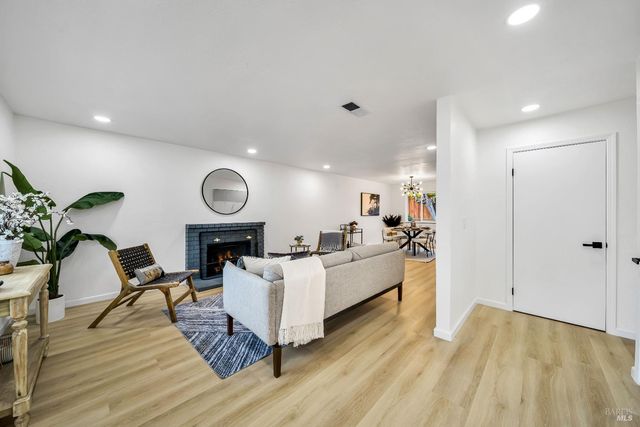 1251 N Camino Alto, Vallejo, CA 94589