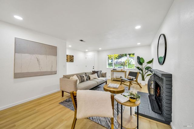 1251 N Camino Alto, Vallejo, CA 94589