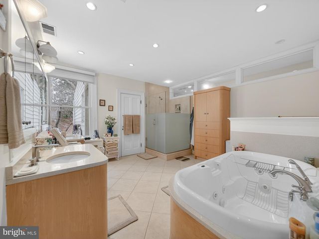 1343 30TH ST NW, Washington, DC 20007