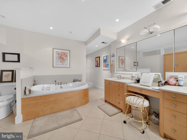 1343 30TH ST NW, Washington, DC 20007