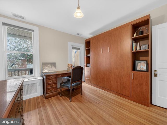 1343 30TH ST NW, Washington, DC 20007