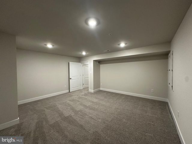 5871 SAINT DAVID DR, White Plains, MD 20695