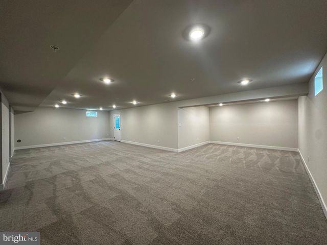 5871 SAINT DAVID DR, White Plains, MD 20695
