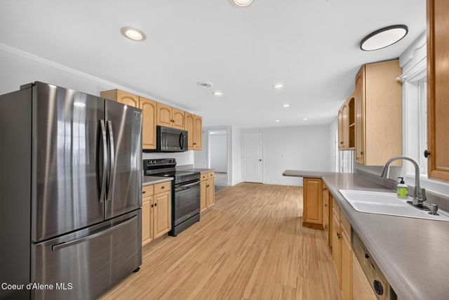 10215 E DAY MT SPOKANE RD, Mead, WA 99021