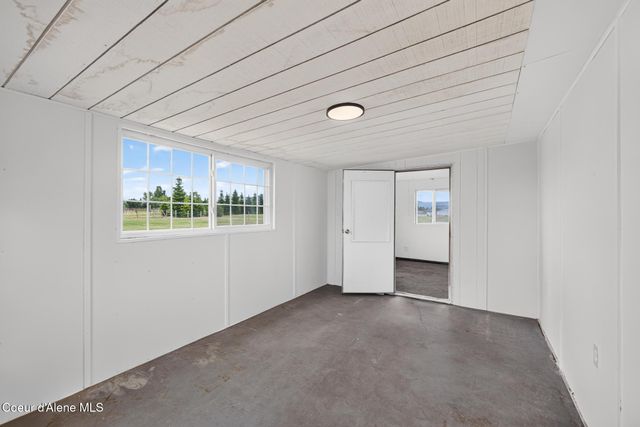 10215 E DAY MT SPOKANE RD, Mead, WA 99021