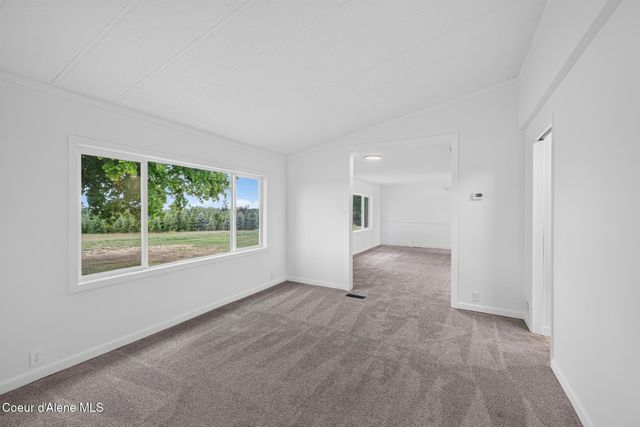 10215 E DAY MT SPOKANE RD, Mead, WA 99021