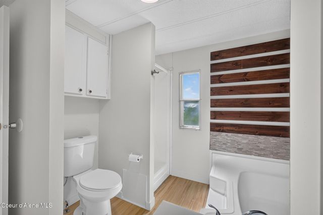 10215 E DAY MT SPOKANE RD, Mead, WA 99021