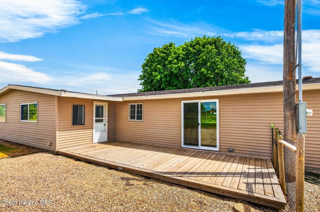 10215 E DAY MT SPOKANE RD, Mead, WA 99021