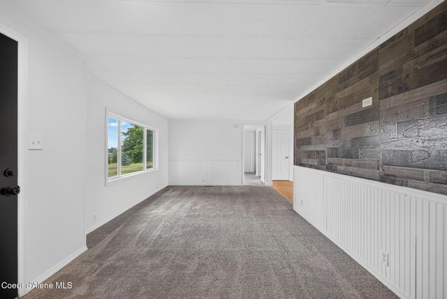 10215 E DAY MT SPOKANE RD, Mead, WA 99021