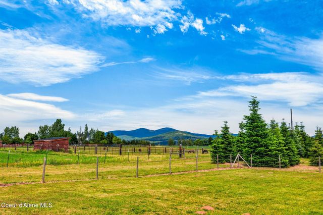 10215 E DAY MT SPOKANE RD, Mead, WA 99021