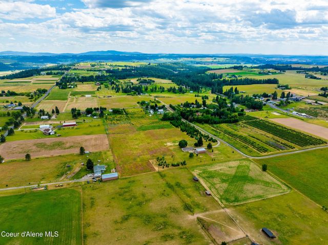 10215 E DAY MT SPOKANE RD, Mead, WA 99021