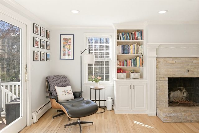 14 Minuteman Road, Hingham, MA 02043