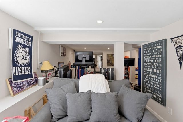 14 Minuteman Road, Hingham, MA 02043