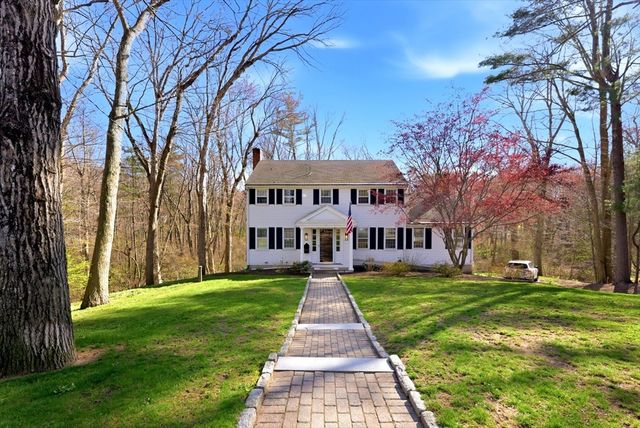 14 Minuteman Road, Hingham, MA 02043