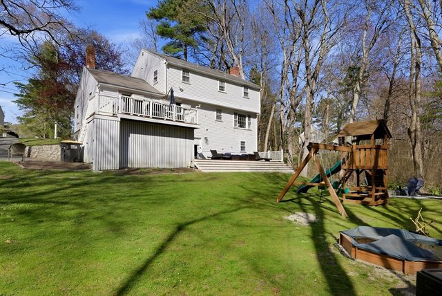 14 Minuteman Road, Hingham, MA 02043