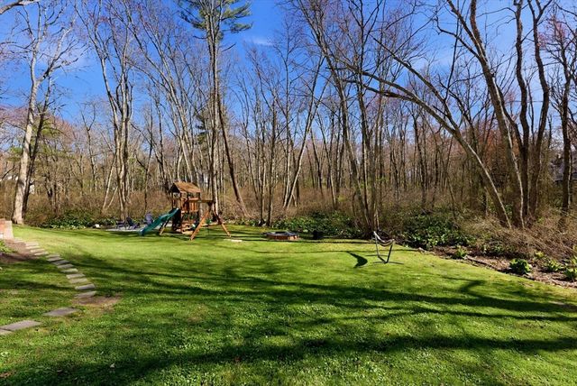 14 Minuteman Road, Hingham, MA 02043