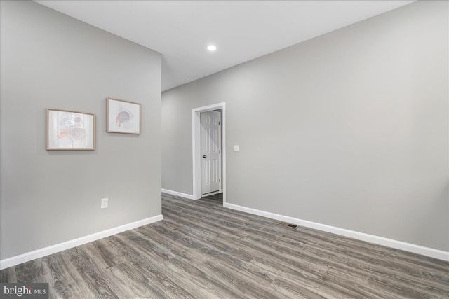 806 FOREST RD, Baltimore, MD 21239