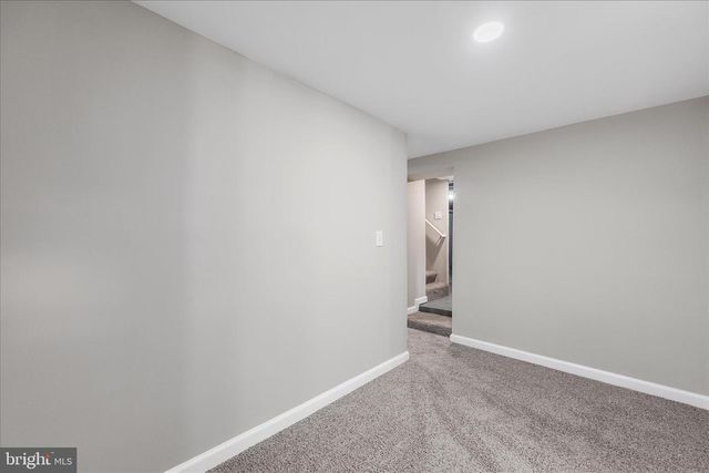 806 FOREST RD, Baltimore, MD 21239