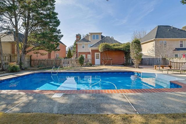 2492 Summeroak Drive, Tucker, GA 30084