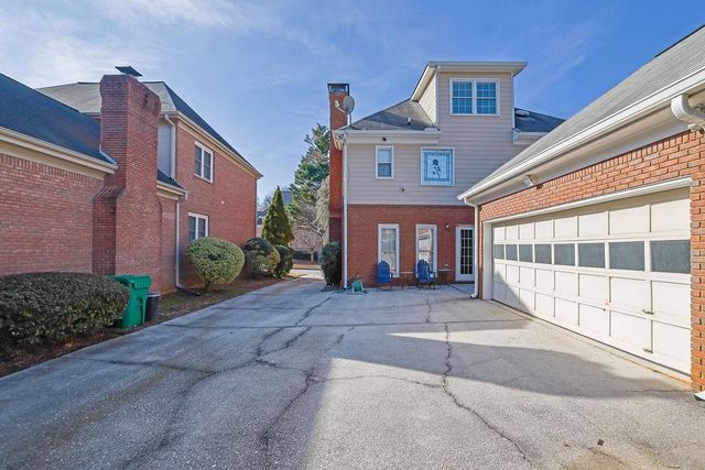 2492 Summeroak Drive, Tucker, GA 30084