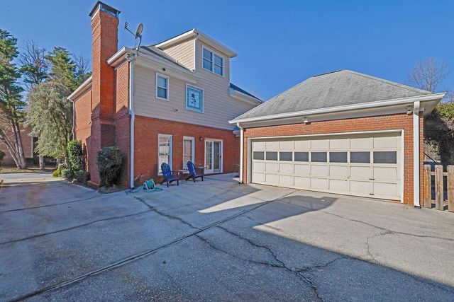 2492 Summeroak Drive, Tucker, GA 30084