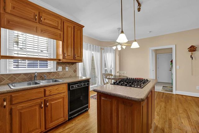 2492 Summeroak Drive, Tucker, GA 30084