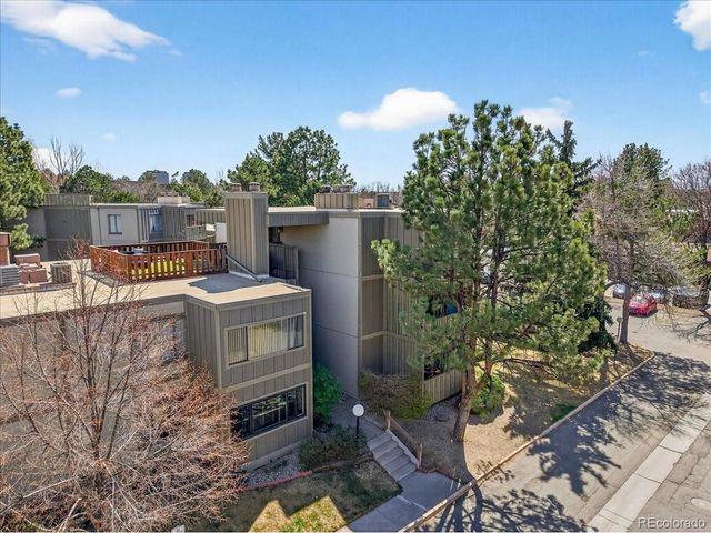 2525 S Dayton Way 2010, Denver, CO 80231