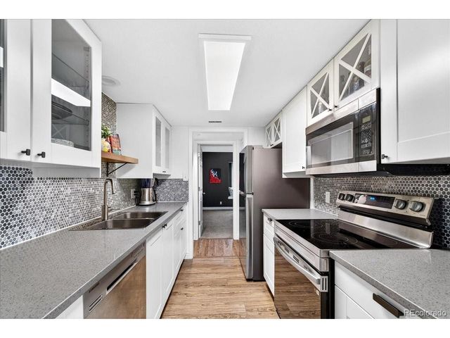 2525 S Dayton Way 2010, Denver, CO 80231