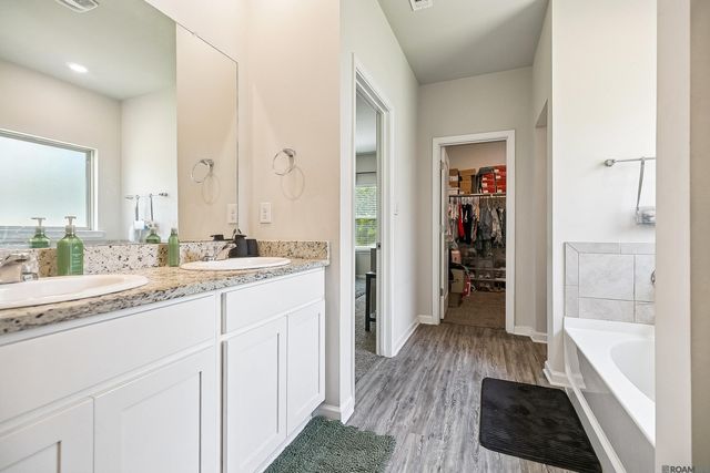 13261 Fowler Dr, Walker, LA 70785