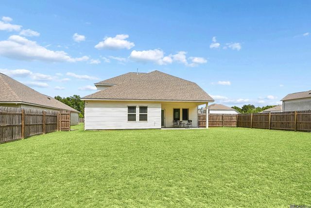 13261 Fowler Dr, Walker, LA 70785