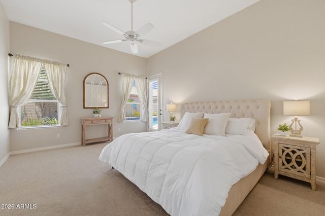5670 W IRMA Lane, Glendale, AZ 85308