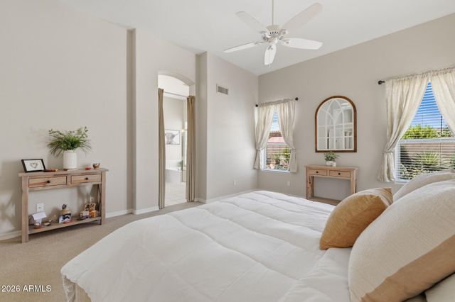 5670 W IRMA Lane, Glendale, AZ 85308