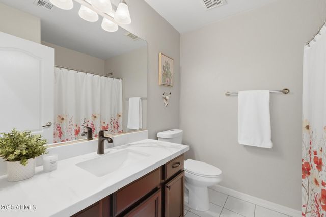 5670 W IRMA Lane, Glendale, AZ 85308
