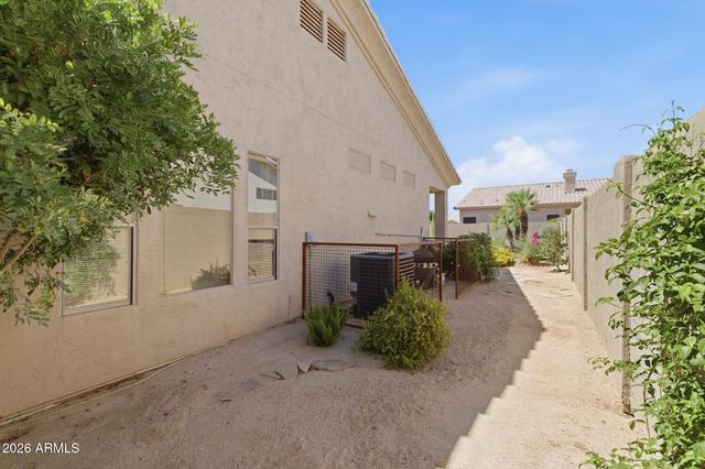 5670 W IRMA Lane, Glendale, AZ 85308
