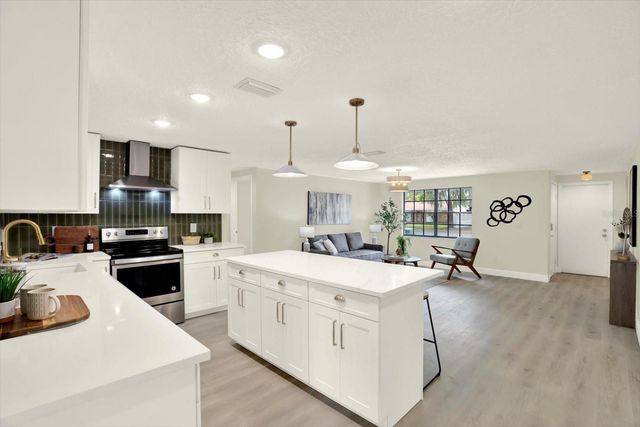 645 PINE FOREST DRIVE, Brandon, FL 33511