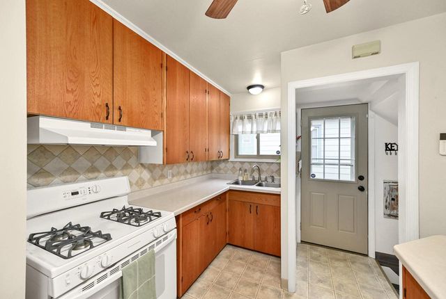 2840 N 77th STREET, Milwaukee, WI 53222