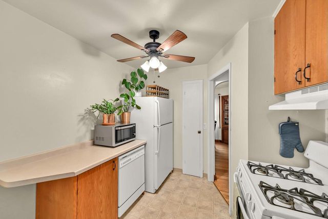 2840 N 77th STREET, Milwaukee, WI 53222