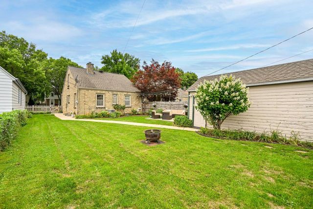 2840 N 77th STREET, Milwaukee, WI 53222