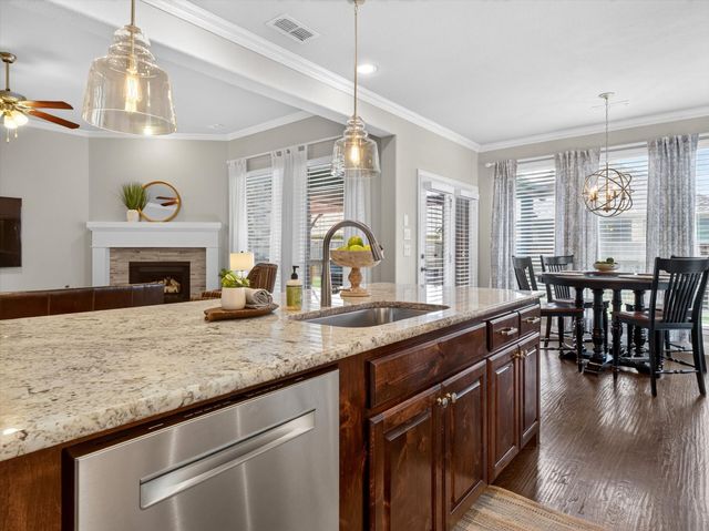 3713 Wildridge Boulevard, Oak Point, TX 75068