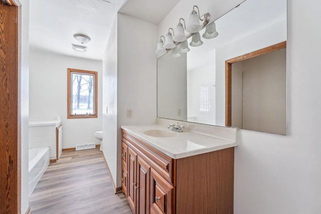 N2644 County Road O, Oxford, WI 53952