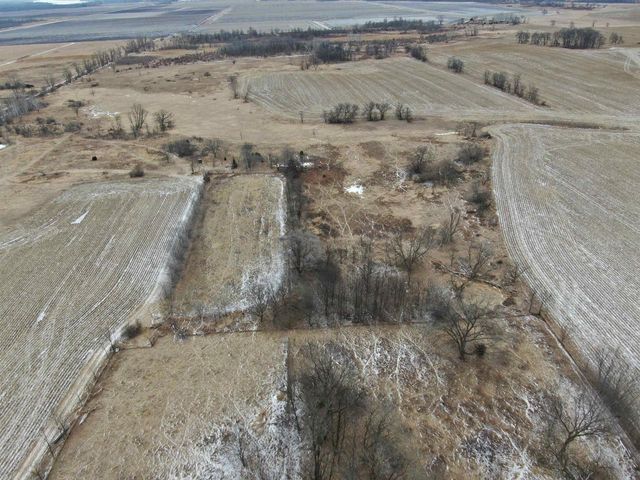 N2644 County Road O, Oxford, WI 53952