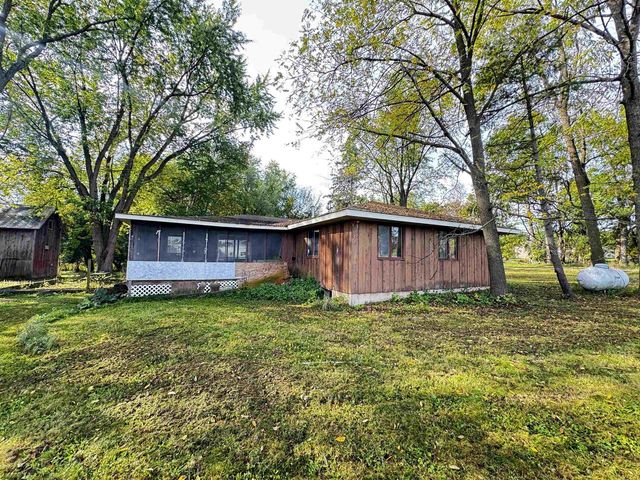 N2644 County Road O, Oxford, WI 53952