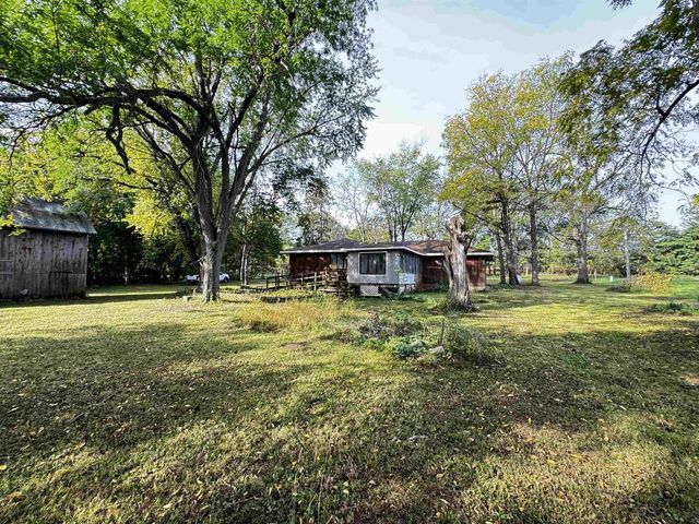 N2644 County Road O, Oxford, WI 53952