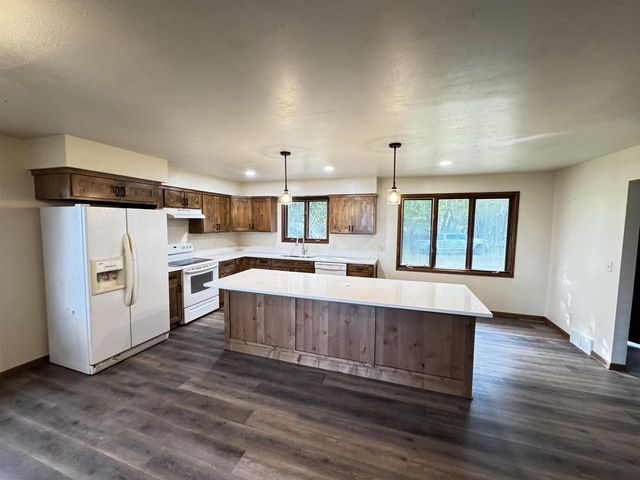 N2644 County Road O, Oxford, WI 53952