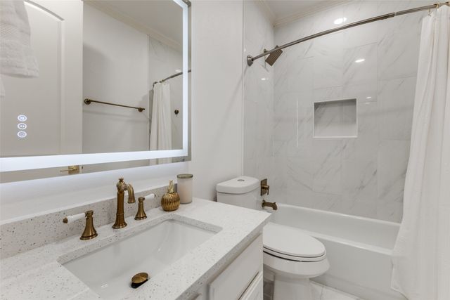 1922 Euclid Avenue C, Dallas, TX 75206