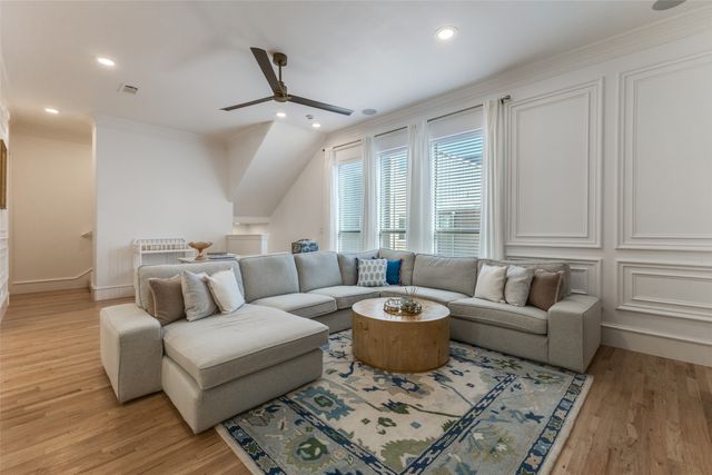 1922 Euclid Avenue C, Dallas, TX 75206