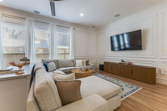 1922 Euclid Avenue C, Dallas, TX 75206