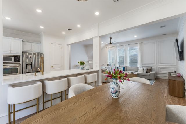 1922 Euclid Avenue C, Dallas, TX 75206