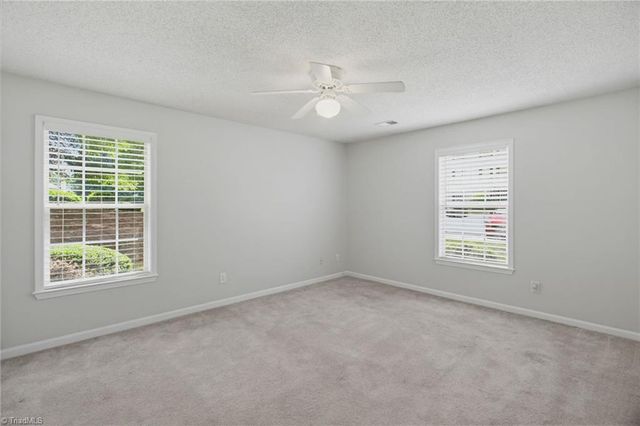 3694 Cotswold Avenue 1D, Greensboro, NC 27410