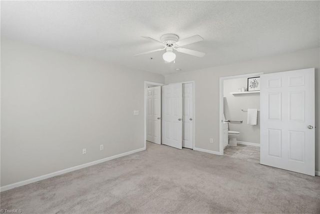 3694 Cotswold Avenue 1D, Greensboro, NC 27410